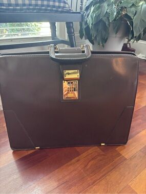 Classic Brown Leather Briefcase with Gold Lion Leather prods. Vintage antique